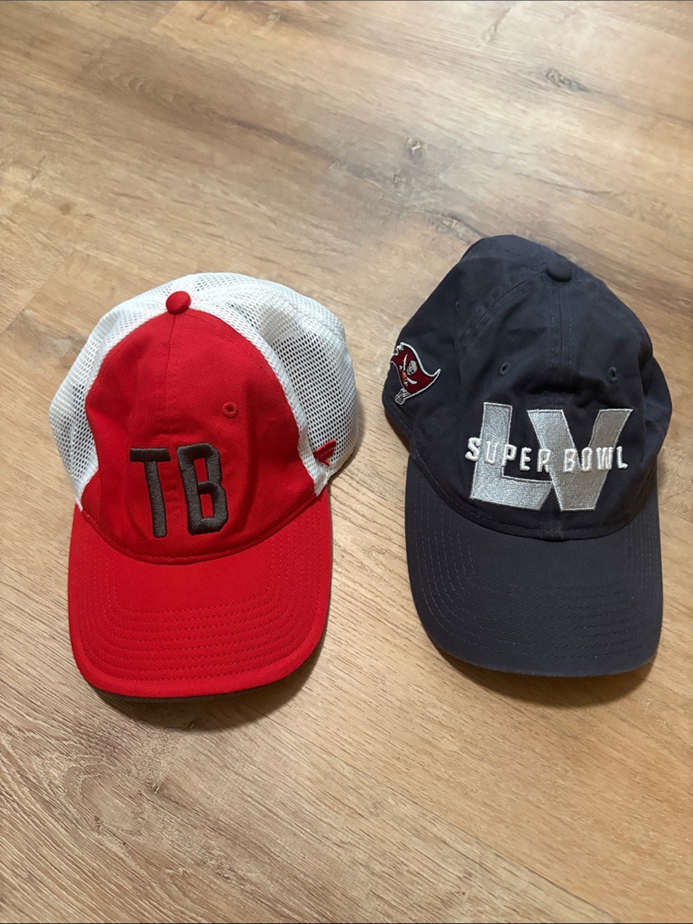 2 TB Tampa Bay Buccaneers Red Baseball Caps Hat - LV Super Bowl